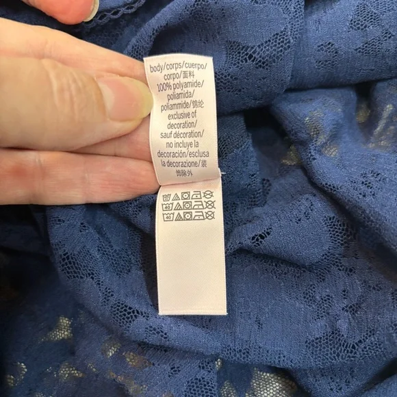 Victoria’s Secret Navy Lace Slip Lingerie Chemise Size Large - Picture 7 of 10